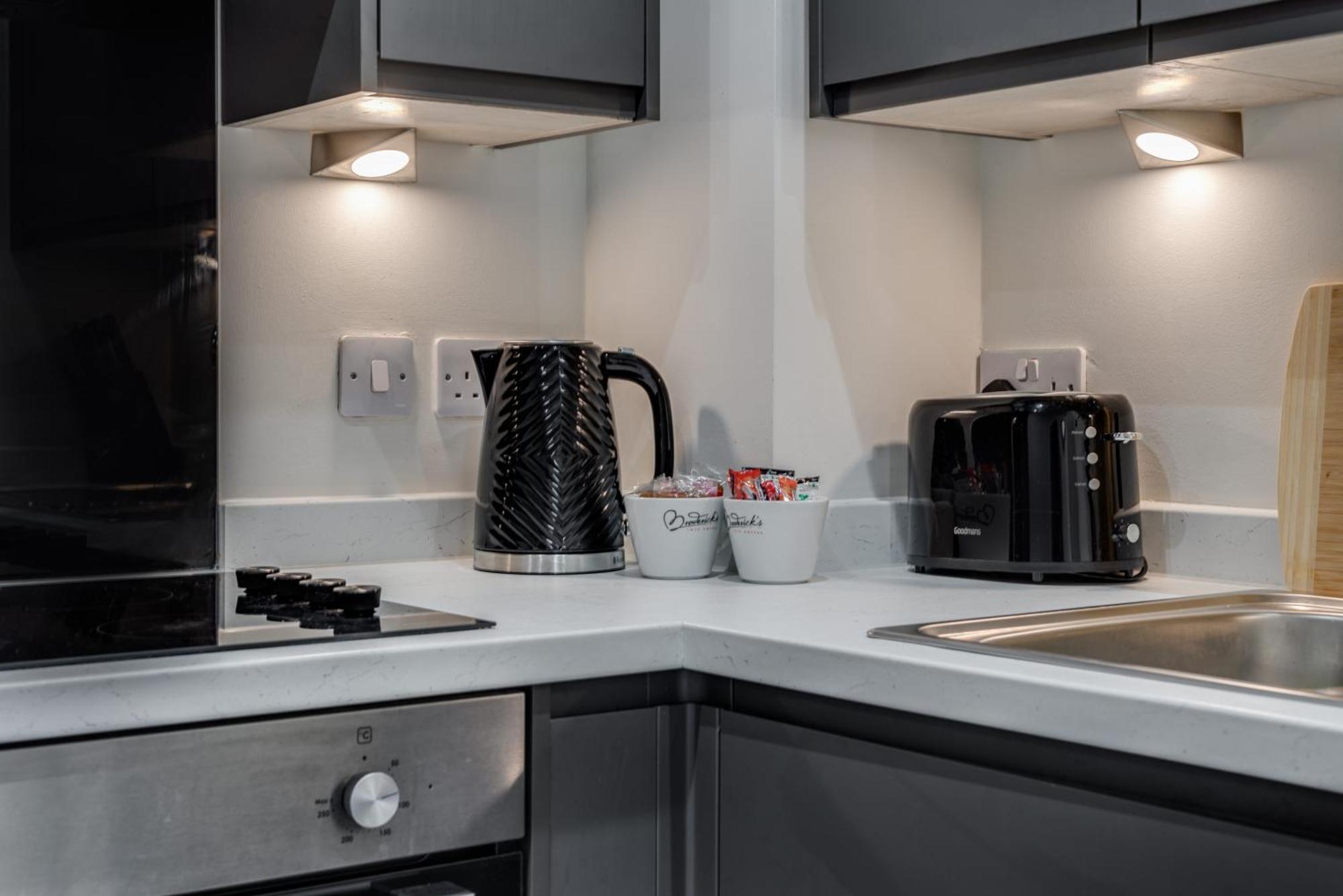 Huge Long Stay Offers! Lux City-Edge Stay! Perfect For Business & Leisure Liverpool Exterior foto